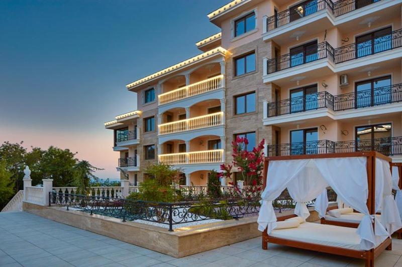 Valencia Gardens Deluxe Apartments Misivri Dış mekan fotoğraf